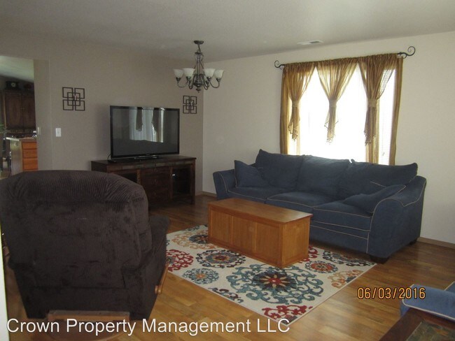Foto del edificio - 3 br, 2 bath House - 5516 Dundas Lane