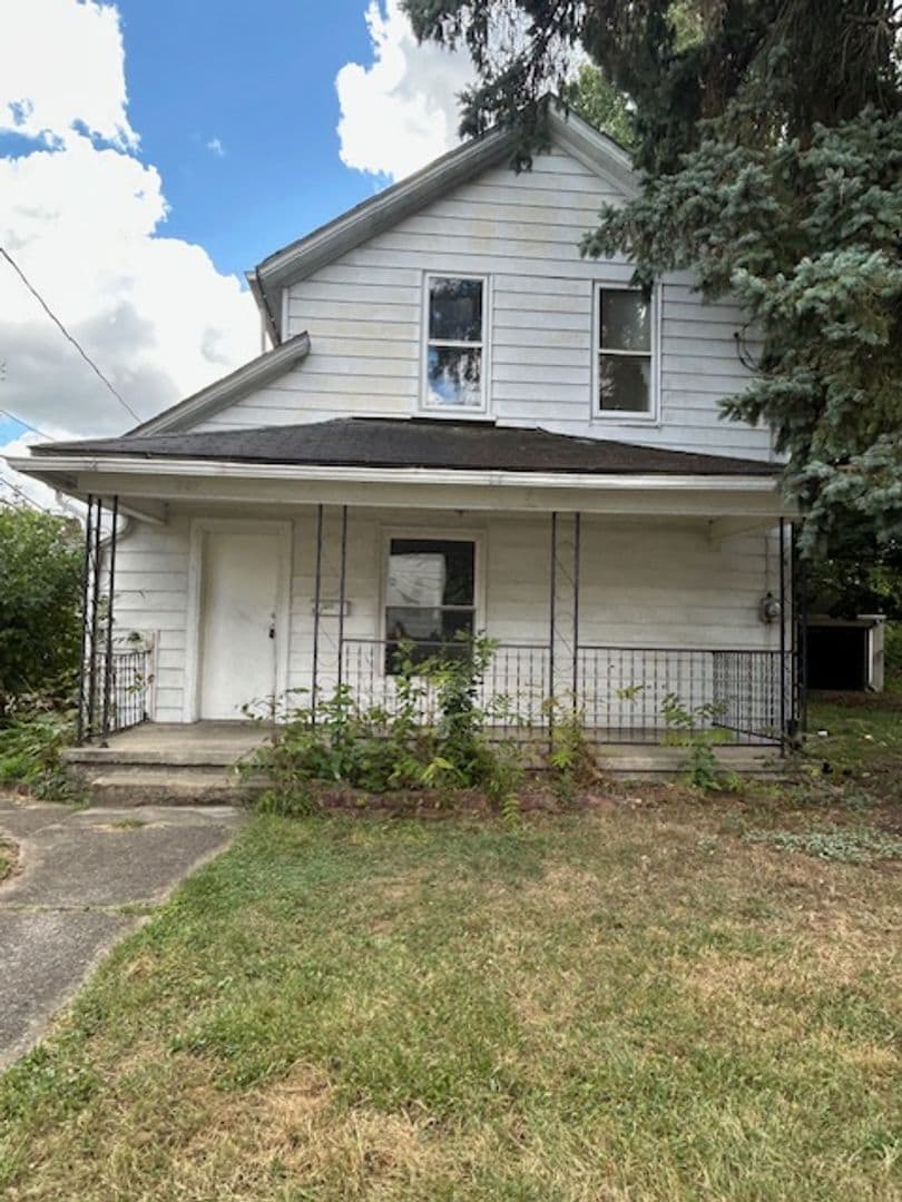 647 Sherman St Akron, OH 44311 – photo 1