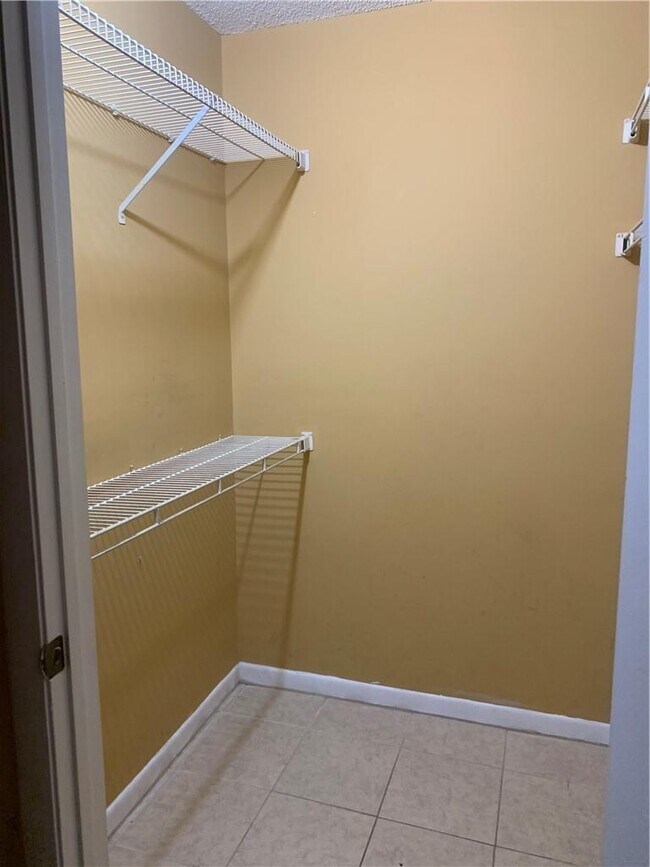 Building Photo - 4261 W McNab Rd