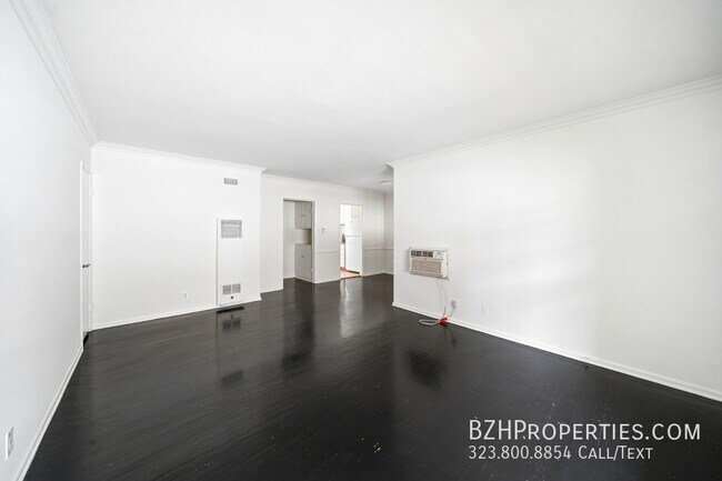 Foto del edificio - 1051 S Holt Ave