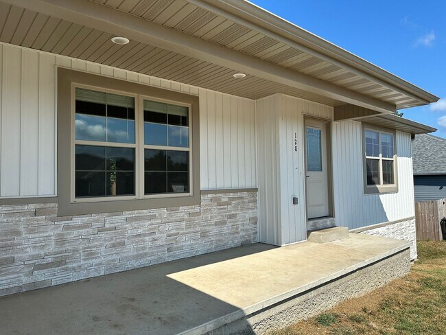 Building Photo - Now LEASING in Summit Pass! Available July...
