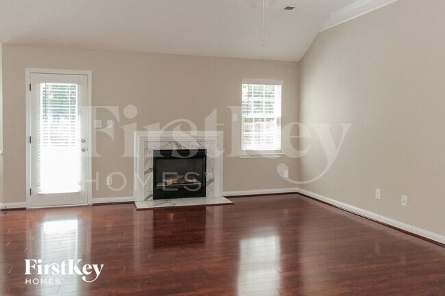 Foto del edificio - 2816 Emerald Meadow Ln
