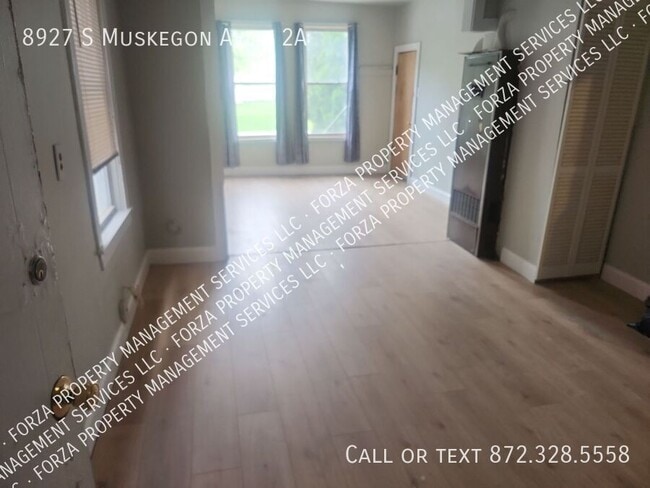 Foto del edificio - 8927 S Muskegon Ave