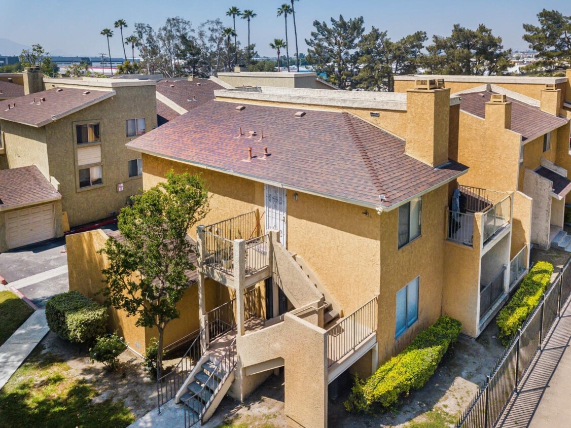 Foto principal - 1025 N Tippecanoe Ave