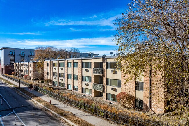 Foto del edificio - First Avenue Flats