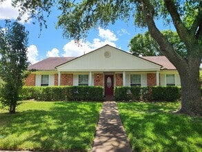 Building Photo - 8407 Sharpcrest St