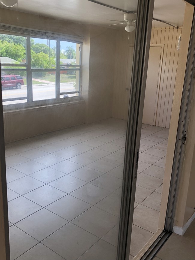 Bonus Room - 805 Foresteria Dr