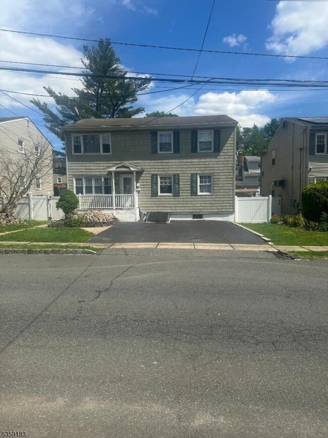 Foto del edificio - 303 Perry Ave