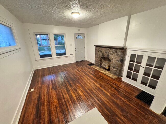 Foto del edificio - 1183 Linwood Ave