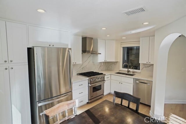 Building Photo - 29732 Strawberry Hill Dr