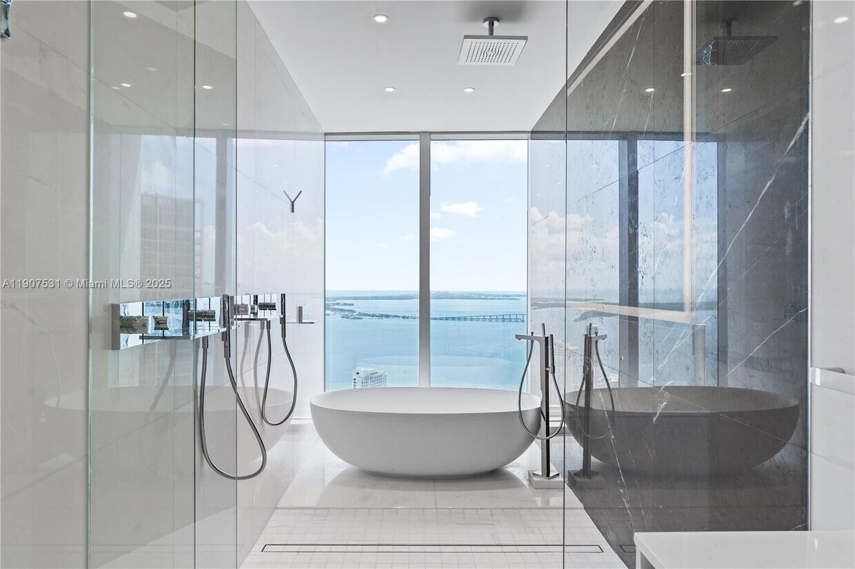 Foto principal - 300 Biscayne Blvd Way