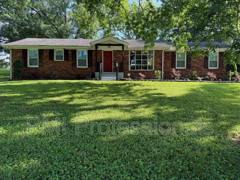 Primary Photo - 149 Neverbreak Dr