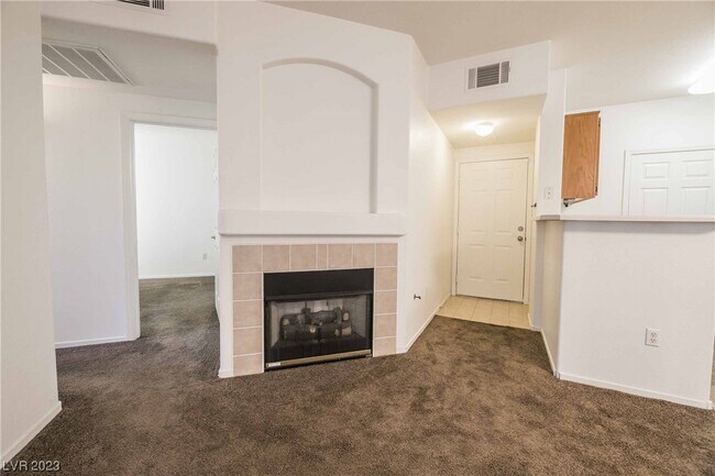 Building Photo - 7135 S Durango Dr