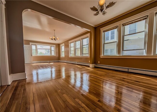Foto del edificio - 364 Academy Ave