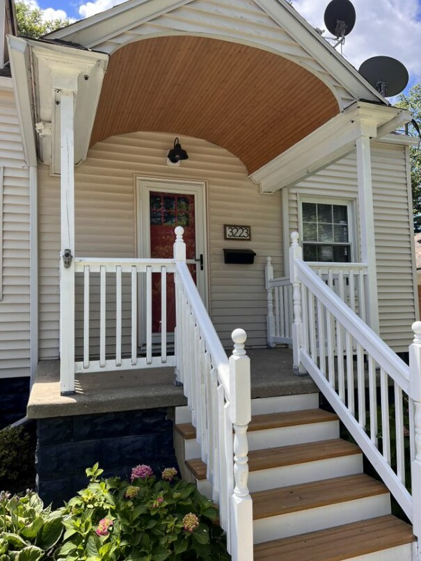 Building Photo - 3223 Brock Dr