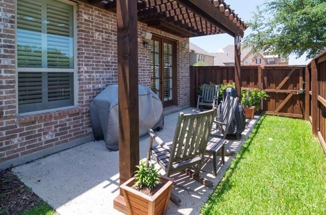 Foto del edificio - 13660 Greystone Dr