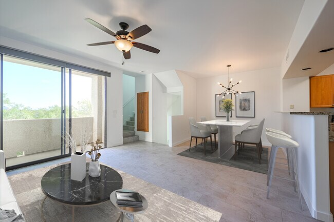 52nd/Oak - dining area/patio balcony - 2315 N 52nd St