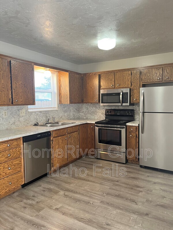 Primary Photo - 1753 Grandview Dr