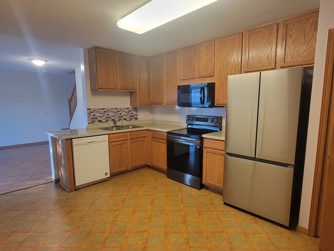 Building Photo - 15754 Flackwood Trl