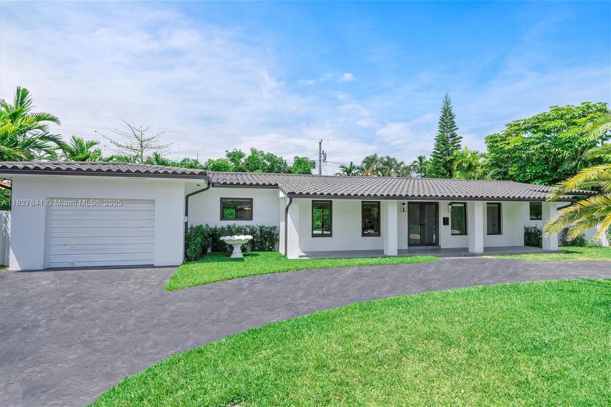 Foto principal - 1245 NE 85th St