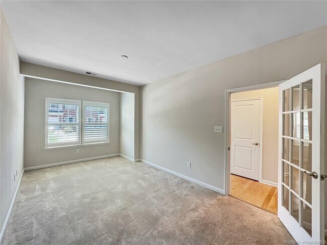 Building Photo - 402 Lewis Burwell Pl