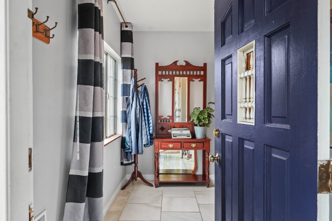 Building Photo - 2302 Berkeley Ave