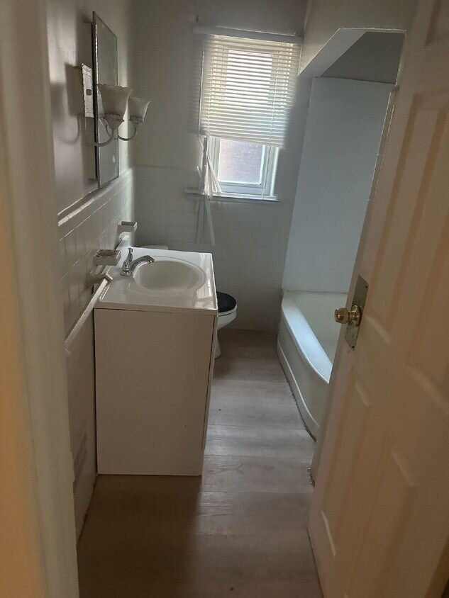 Primary Photo - 3-Bed Gem in Detroit - Cozy 1163 Sq Ft Hom...