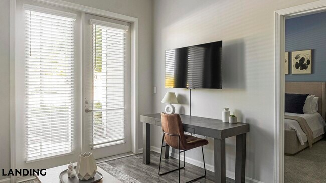 Foto del edificio - 5340 Periwinkle Hl Ave
