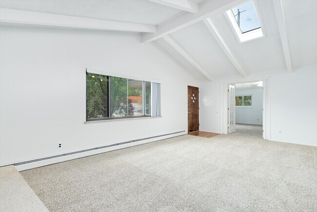 Foto del edificio - 850 W Chenango Ave