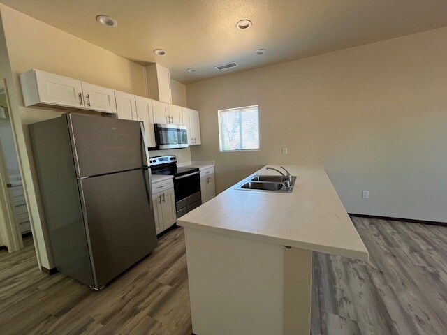 Foto del edificio - 5507 Longview Dr