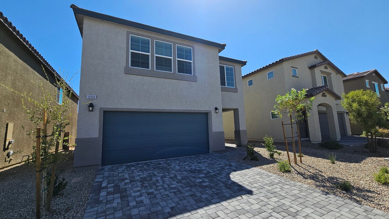 Foto principal - BRAND NEW CONSTRUCTION IN THE DESIRABLE SW!!!