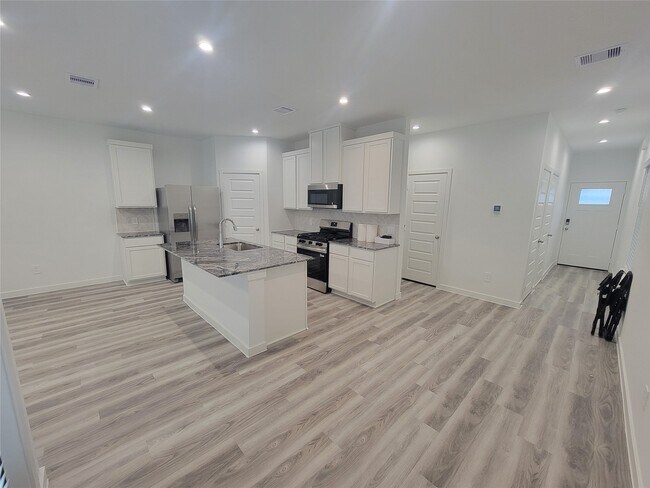 Foto del edificio - 2819 Milton Ldg Ln