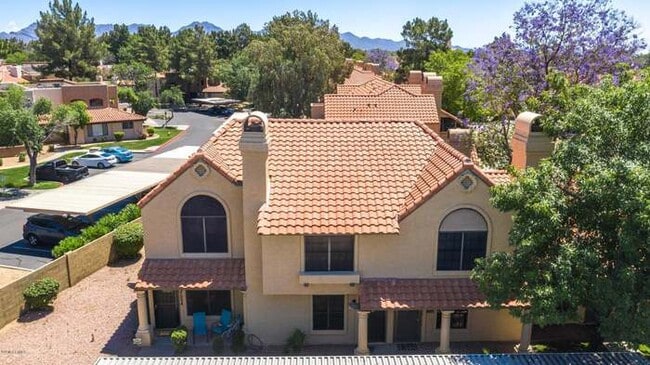 Building Photo - 5704 E Aire Libre Ave