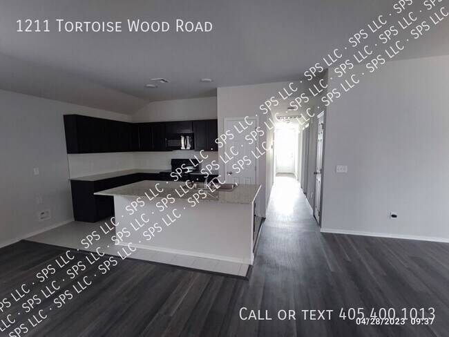 Foto del edificio - 1211 Tortoise Wood Rd