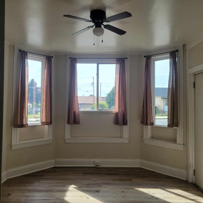 Foto del edificio - 920 S Colorado St