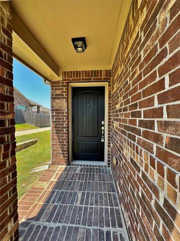Building Photo - 8472 Gentian Dr