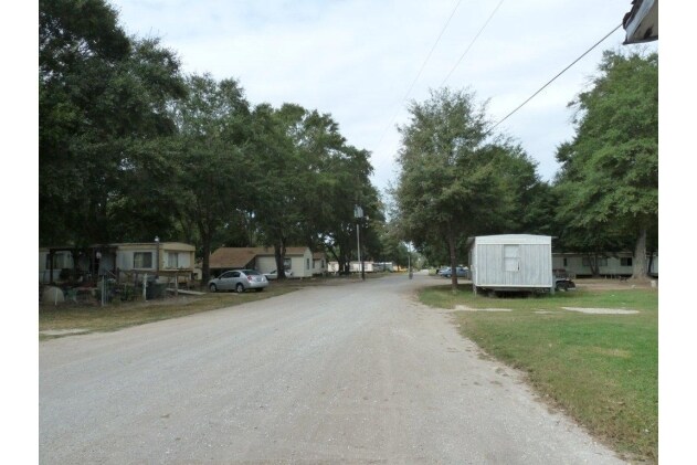Primary Photo - 2928 W Hwy 90