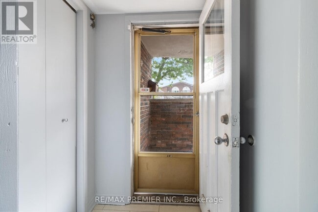 Building Photo - 7872 Martin Grove Rd