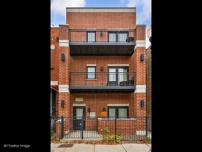 Building Photo - 2248 W Taylor St