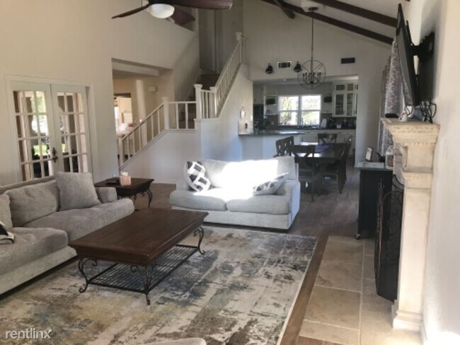 Building Photo - 4 br, 3 bath House - 10561 Blue Bell Dr