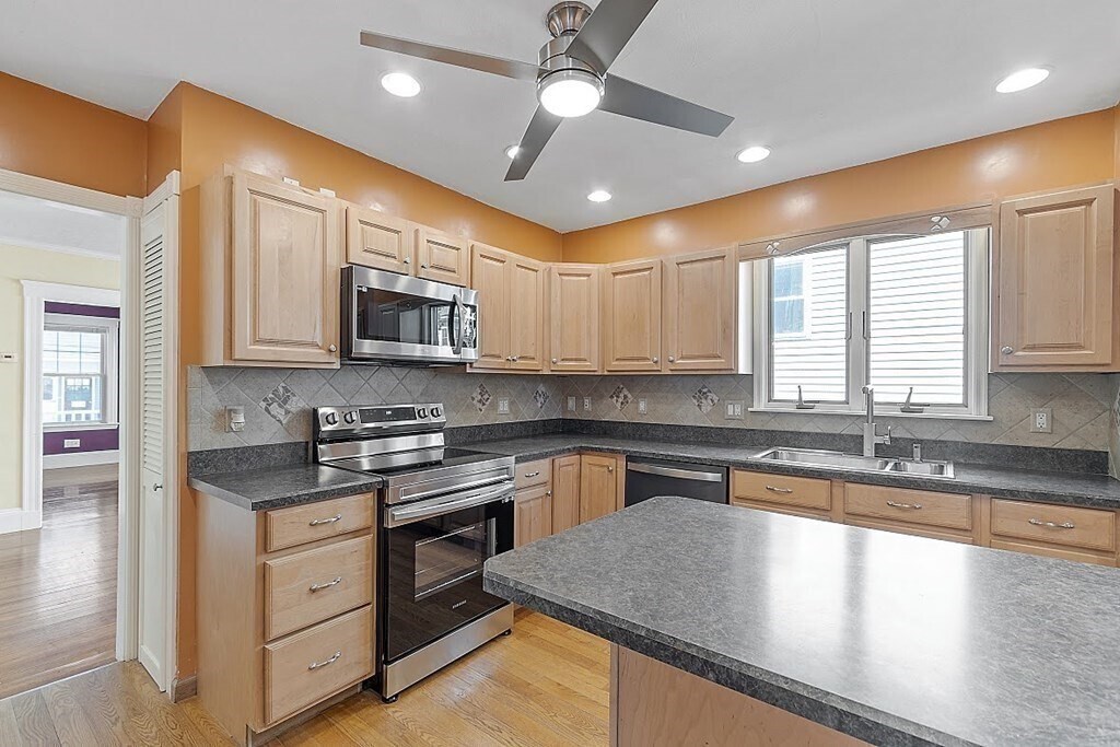 Foto principal - 58 Clarendon Ave