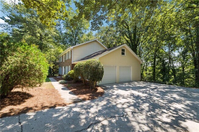 Foto del edificio - 3761 Ridge Rd SE