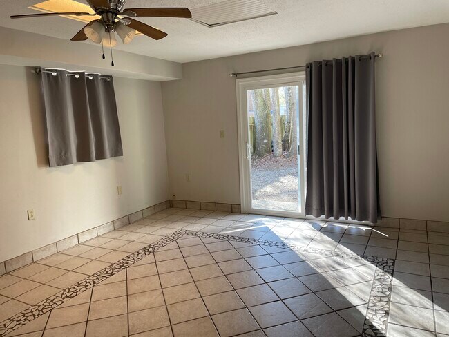 Foto del edificio - 1505 Beech St