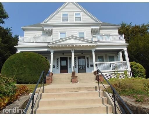 Building Photo - 252 Salem St