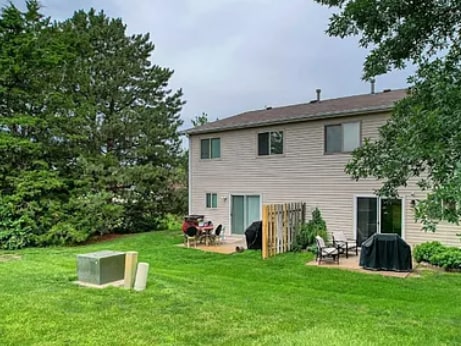 Building Photo - 1565 Cedar Crest Dr