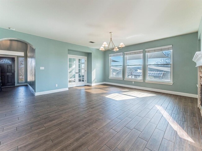 Foto del edificio - 141 Llano Ct