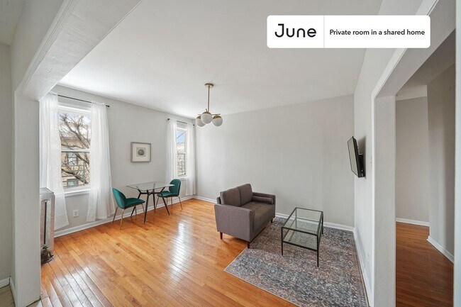 Foto del edificio - Room in Shared 4 bed/1 bath home in Flatbush