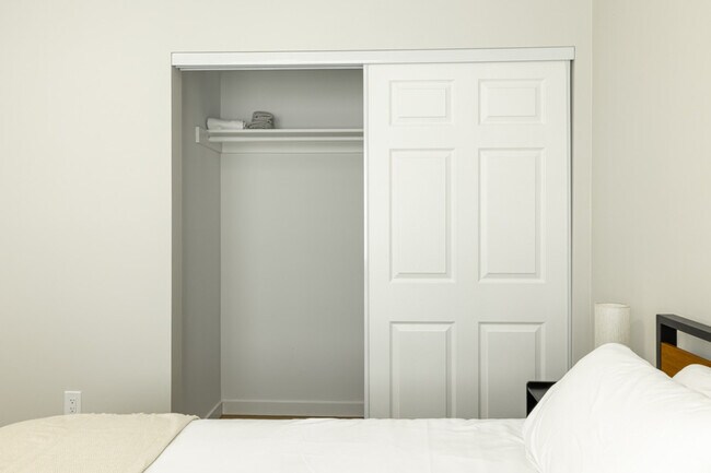 Foto del edificio - 8781 Blue Boy Ln