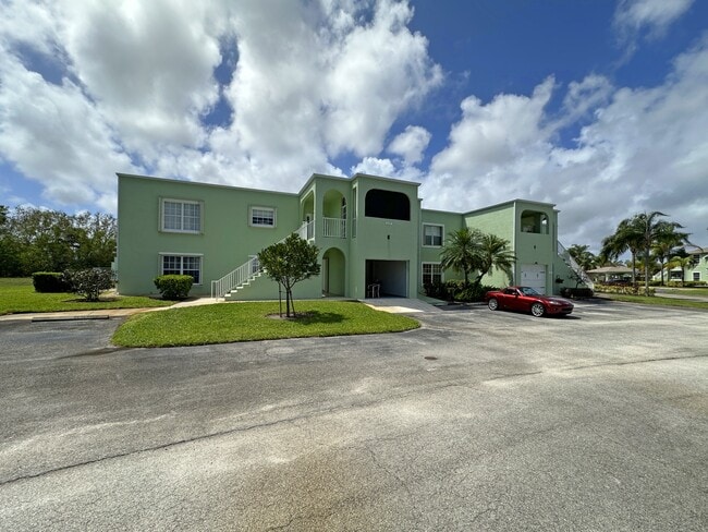 Foto del edificio - 2130 SE Wild Meadow Cir