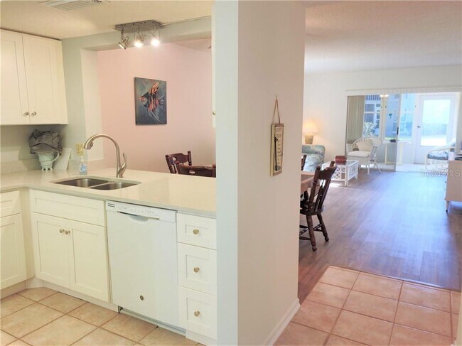 Foto del edificio - 402 Pinebrook Crescent